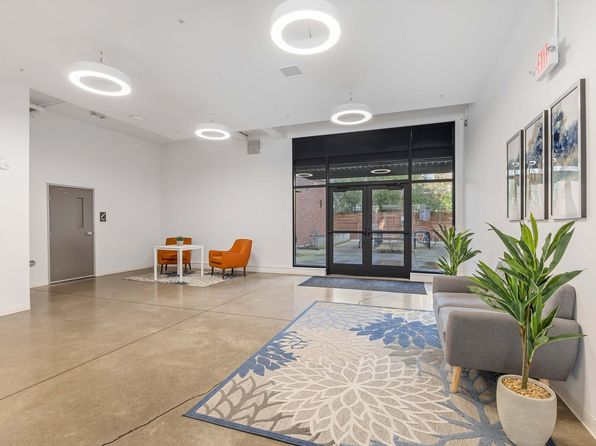 151 N Killingsworth St #319