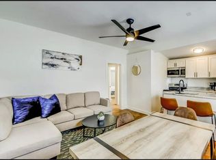 1 Drews Aly #C, Charleston, SC 29403