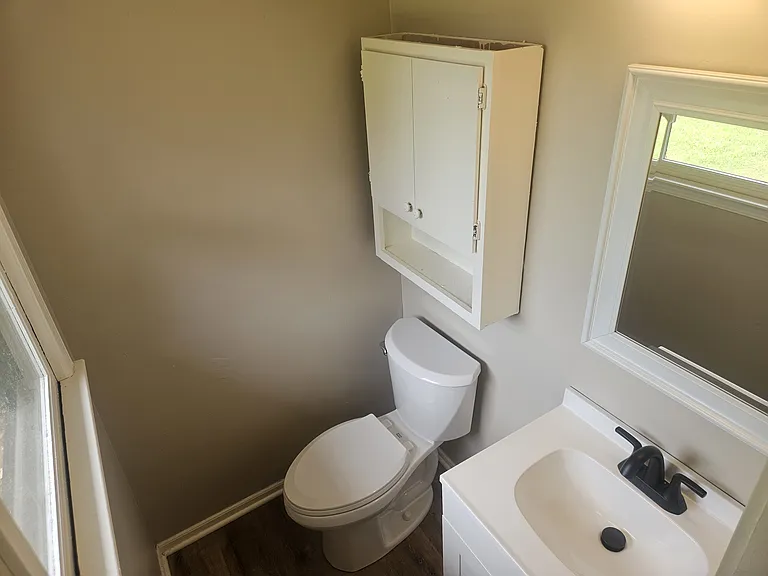 604 Floyd St — Photo 14