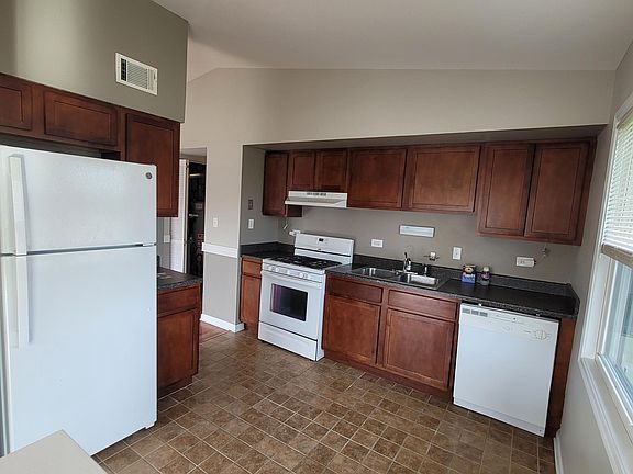 2nd image of 1300 Bamburg Ct Unit B