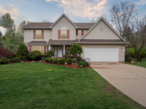 3111 Ivywood Ct, Lansing, MI 48911