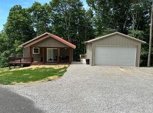 156 Koala Ridge Rd, Byrdstown, TN 38549