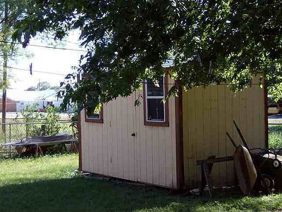 4th image of 2206 Avenue E