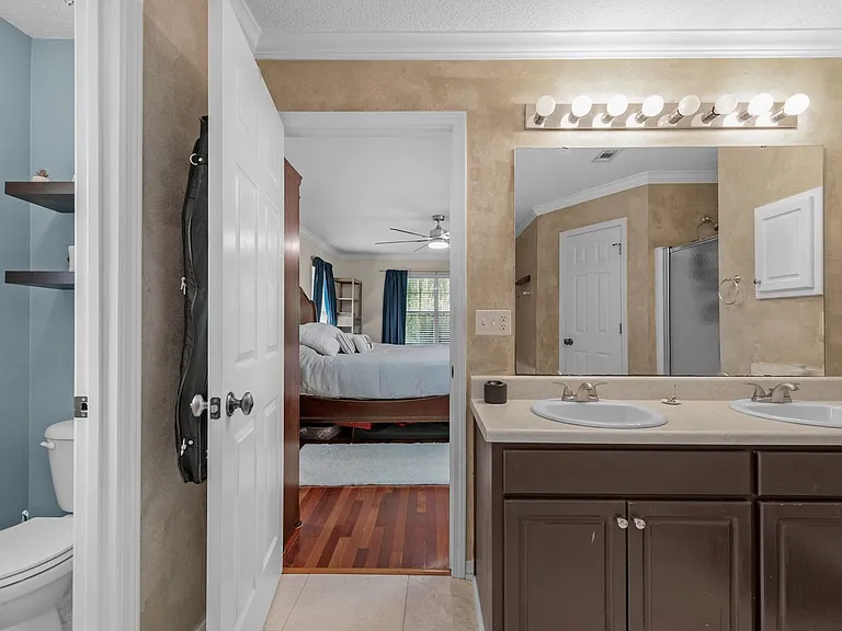 7017 Brighton Oaks Blvd — Photo 18