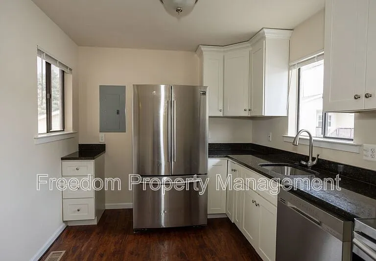 9327 Woodlea Ct — Photo 15
