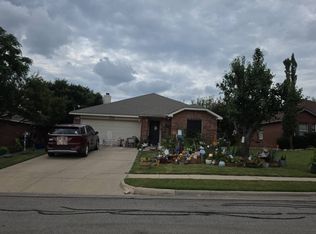 1409 Carrigan Ln, Denton, TX 76207