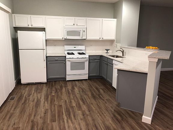 5th image of 1584 Spencer Ct