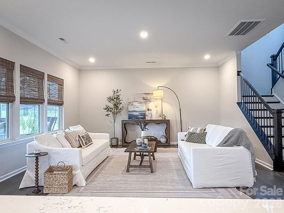 4th image of 7674 Fenn Way #88
