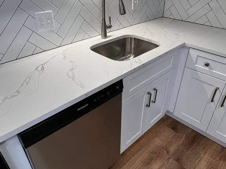 2 Pineland Avenue — Photo 31