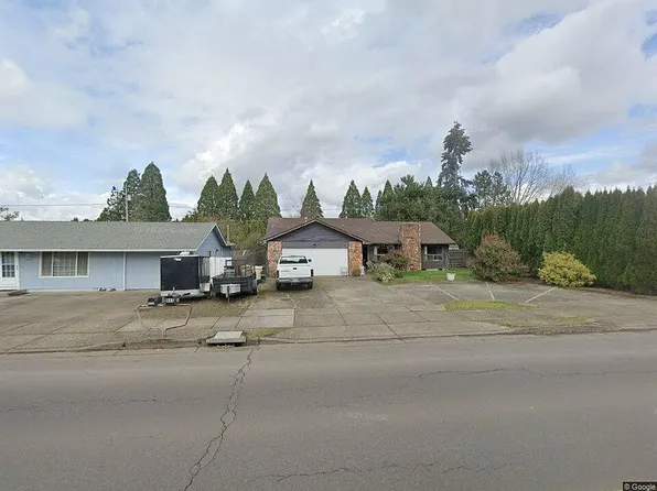 945 W Oak St, Lebanon, OR 97355
