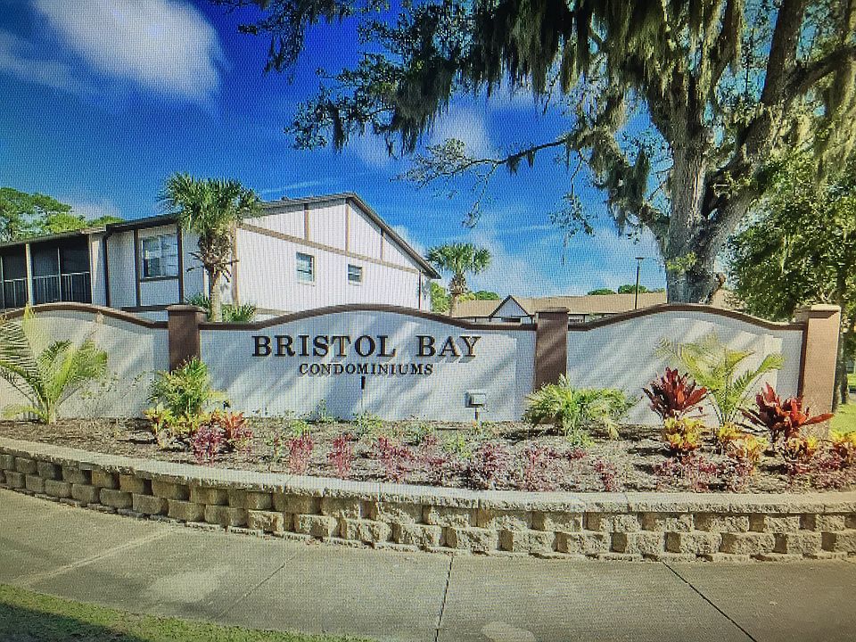1st image of 402 Banana Cay Dr APT E