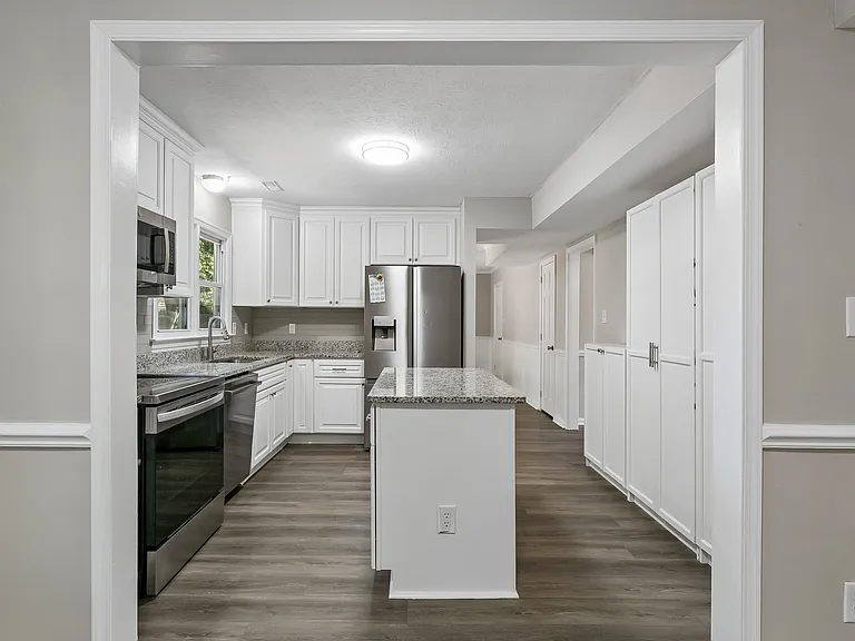 4 Delmont Ct — Photo 18