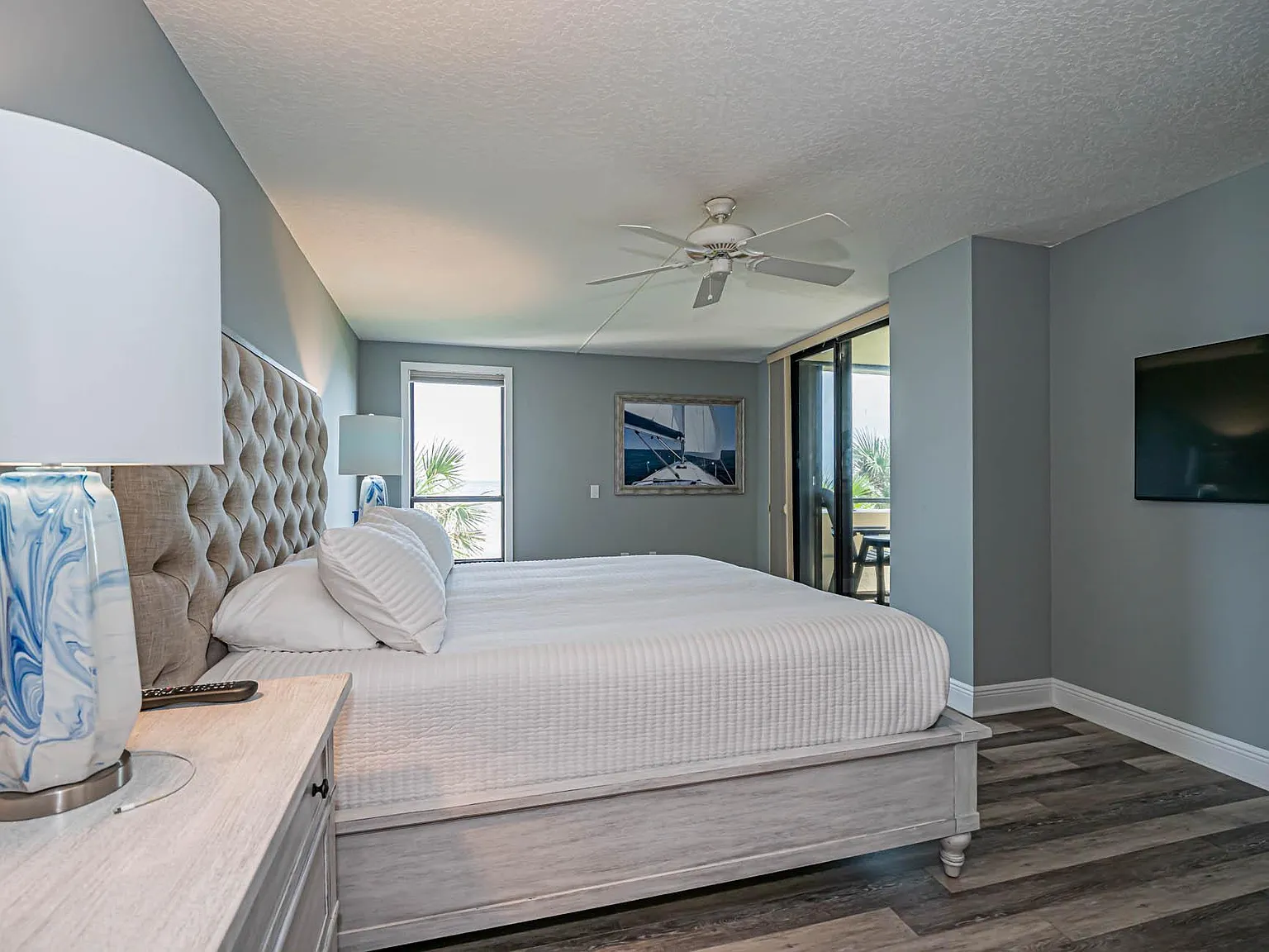 2 bed, 1400 sqft, $8,700 — Photo 3