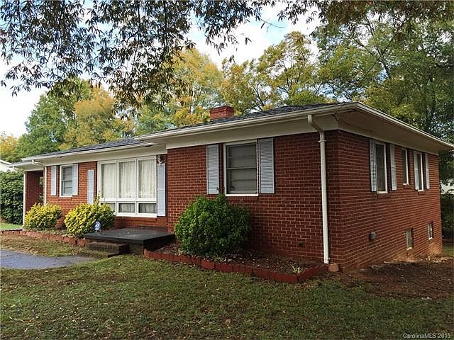 2nd image of 511 Waddell Dr