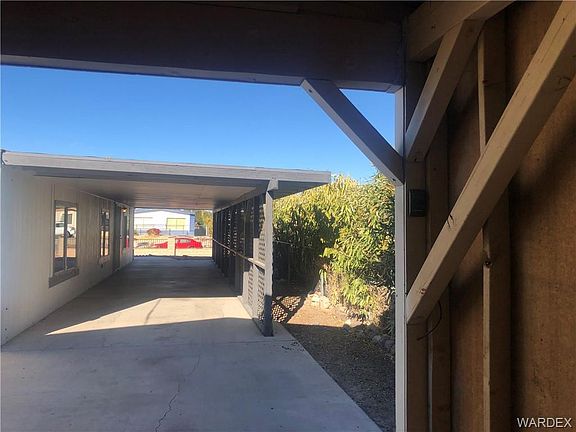 4th image of 912 Glen Dr
