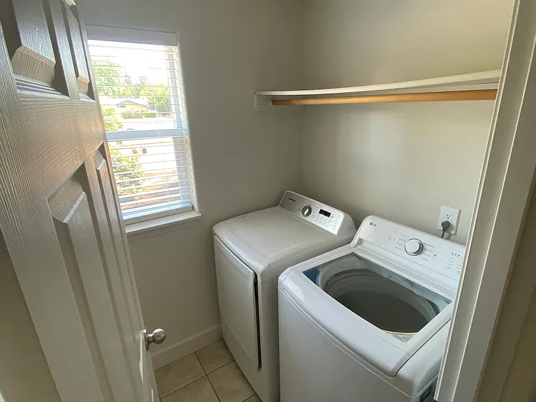 Laundry machines in unit