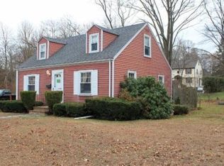 82 Vine St, Weymouth, MA 02188
