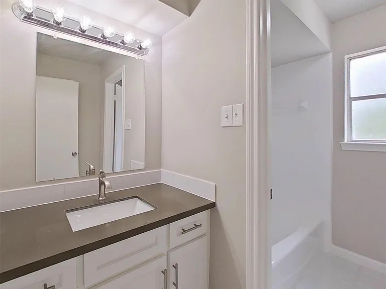 20206 Lake Sherwood Dr — Photo 13