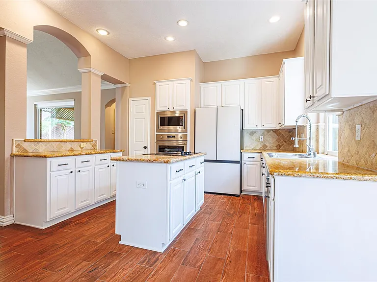 1247 Misty Lake Ct — Photo 8