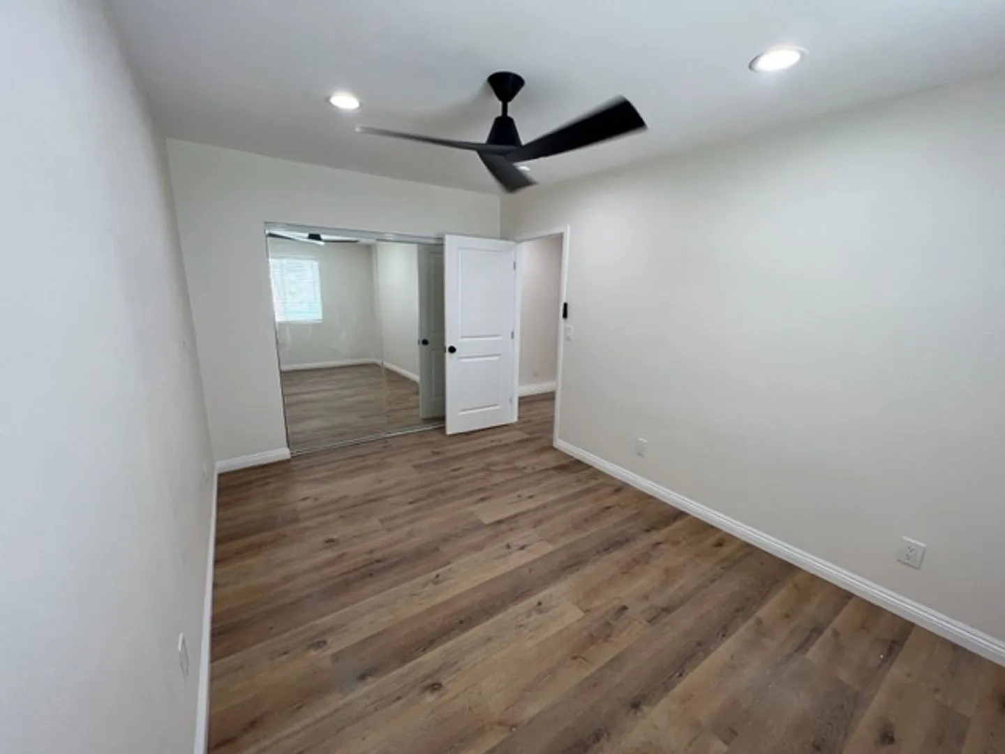 204 N Maple Ave — Photo 4