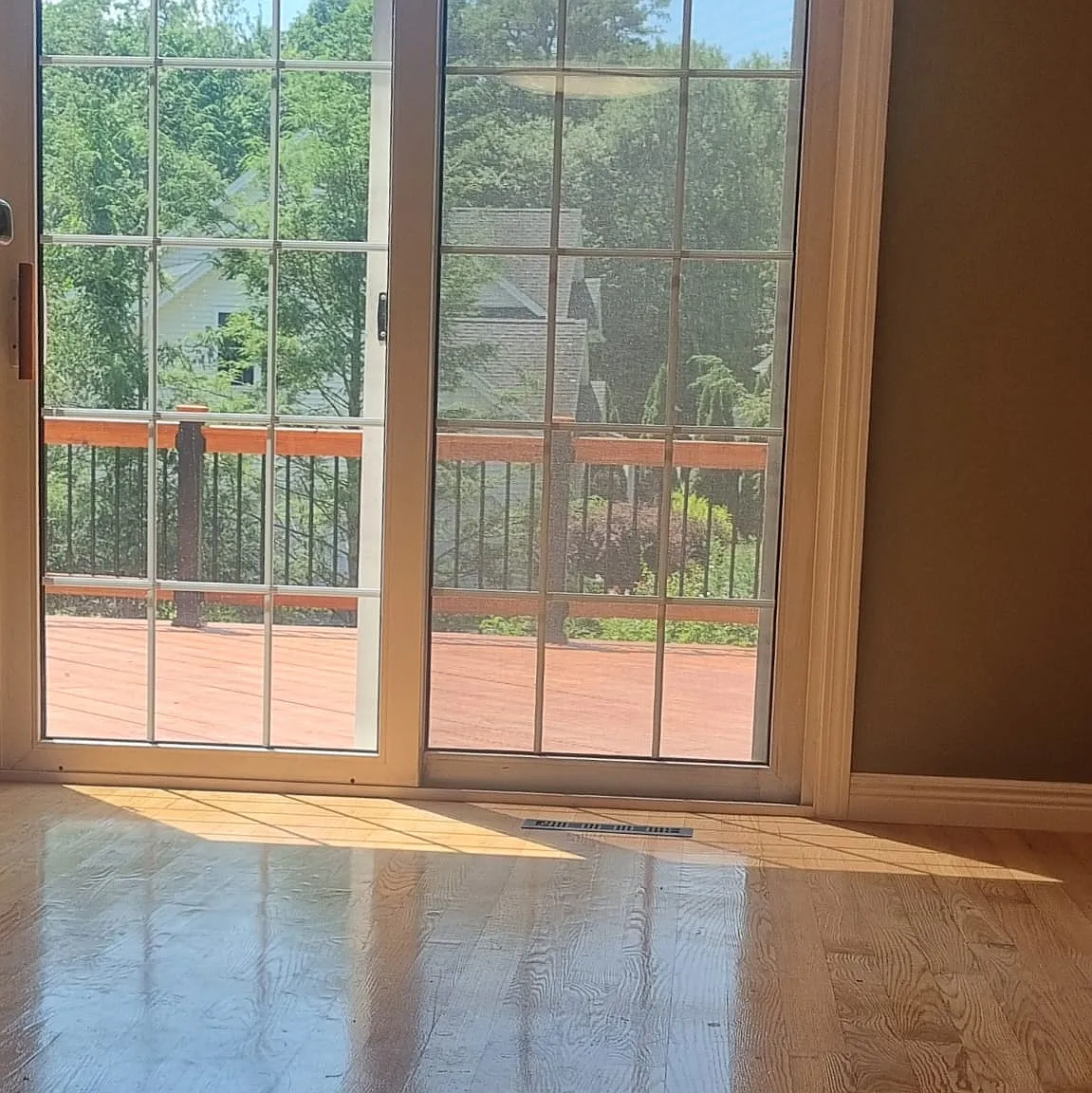 4 bed, 2.5 bath, 2322 sqft, $3,950 — Photo 3