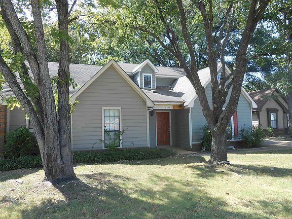 2nd image of 2305 Belin Dr