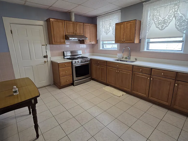 18 Weld Hill St #2 — Photo 13