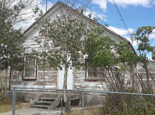 115 N Harrison St, Hanna, WY 82327
