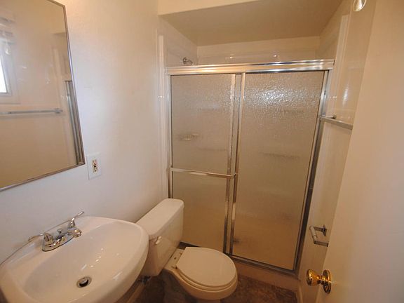 3rd image of 8151 W Amelia Ave