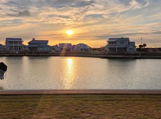 183 Reserve Ln, Rockport, TX 78382
