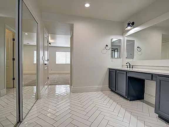 4950 S Fern Dr — Photo 28