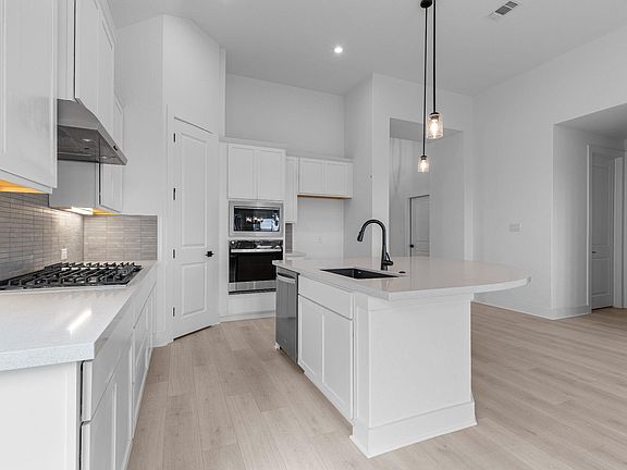 6th image of this home
