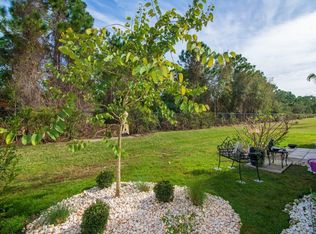 1560 16th Ct SW, Vero Beach, FL 32962