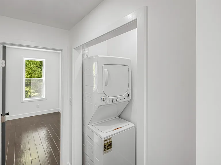 325 W Lorraine Ave — Photo 14