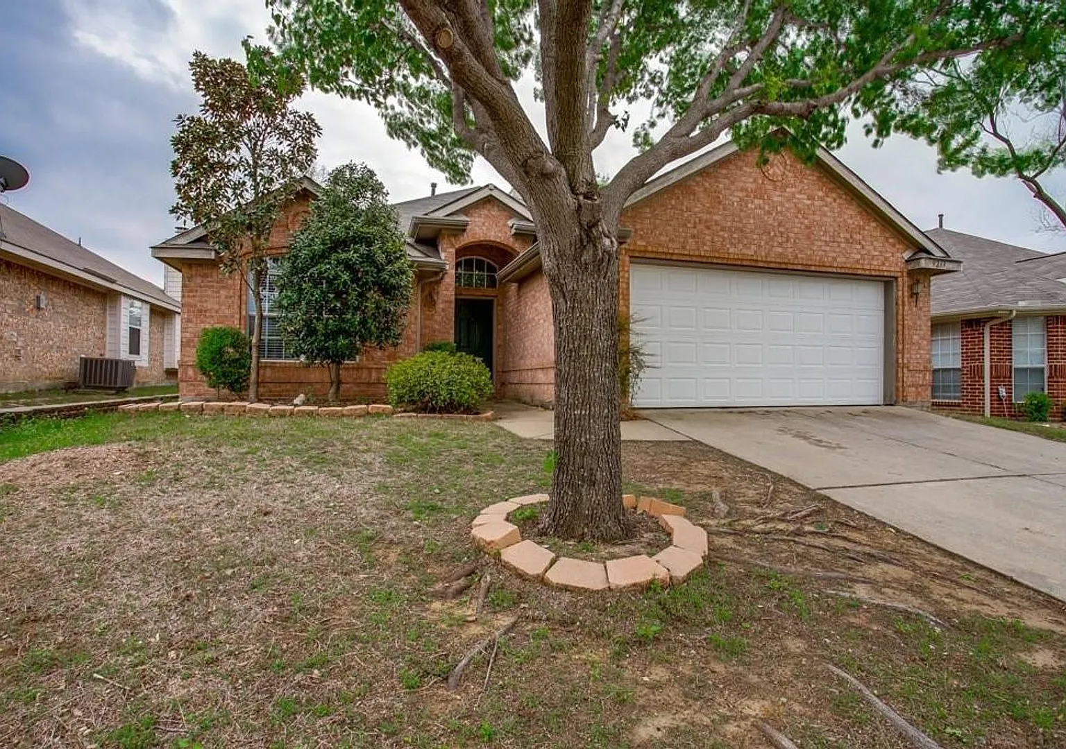 Charming Open-Concept McKinney Home Zoned for Award-Winning Prosper ISD with a Spacious Private B... — Photo 2
