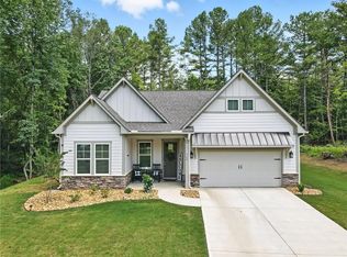 562 Linger Longer Dr, Ellijay, GA 30540