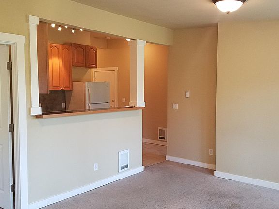 4th image of 1446 E Roy St APT 303