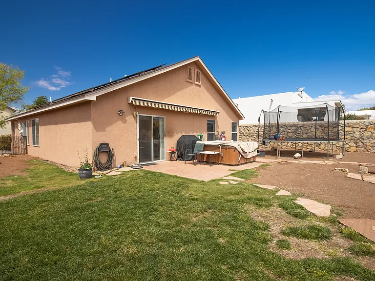 3913 Pearl Ct — Photo 14