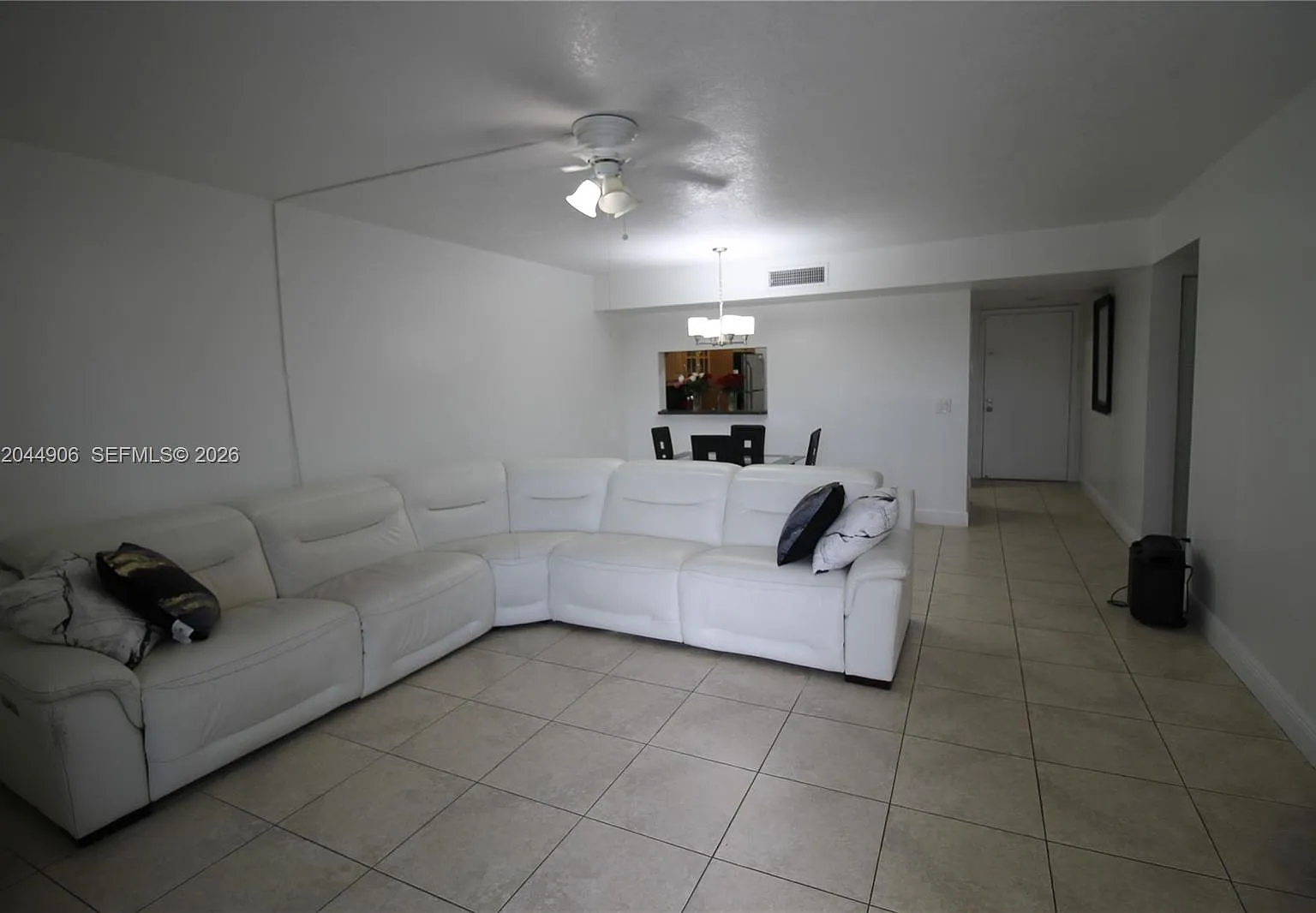 Kendall Acres West Condo — Photo 3