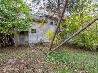 36517 N Hunt Club Rd, Gurnee, IL 60031