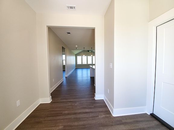 5th image of 4718 Indio Ln