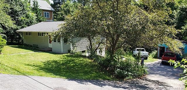 2nd image of 125 Darcus Ln
