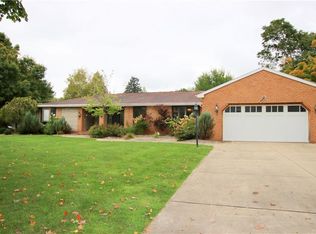4460 Darcy Ln, Williamsville, NY 14221