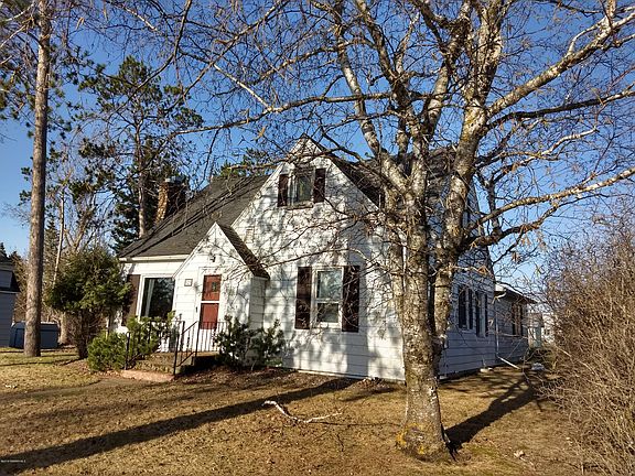 4th image of 523 Geary Ave NE