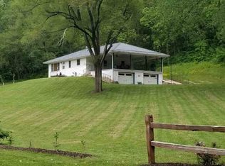 11217 Splinter St, Dubuque, IA 52001