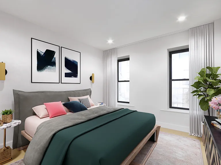 236 W 10th St #7 — Photo 5