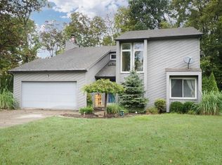 1006 Grays Ln, New Richmond, OH 45157