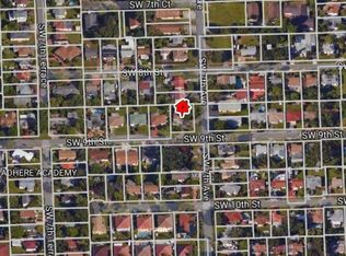 700 SW 9th St, Hallandale Beach, FL 33009