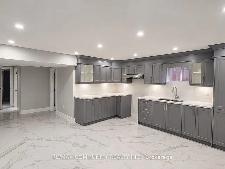 2364 Dobbinton St #BASEMENT — Photo 2