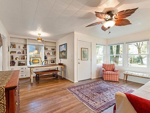 5th image of 4322 Needham Ave